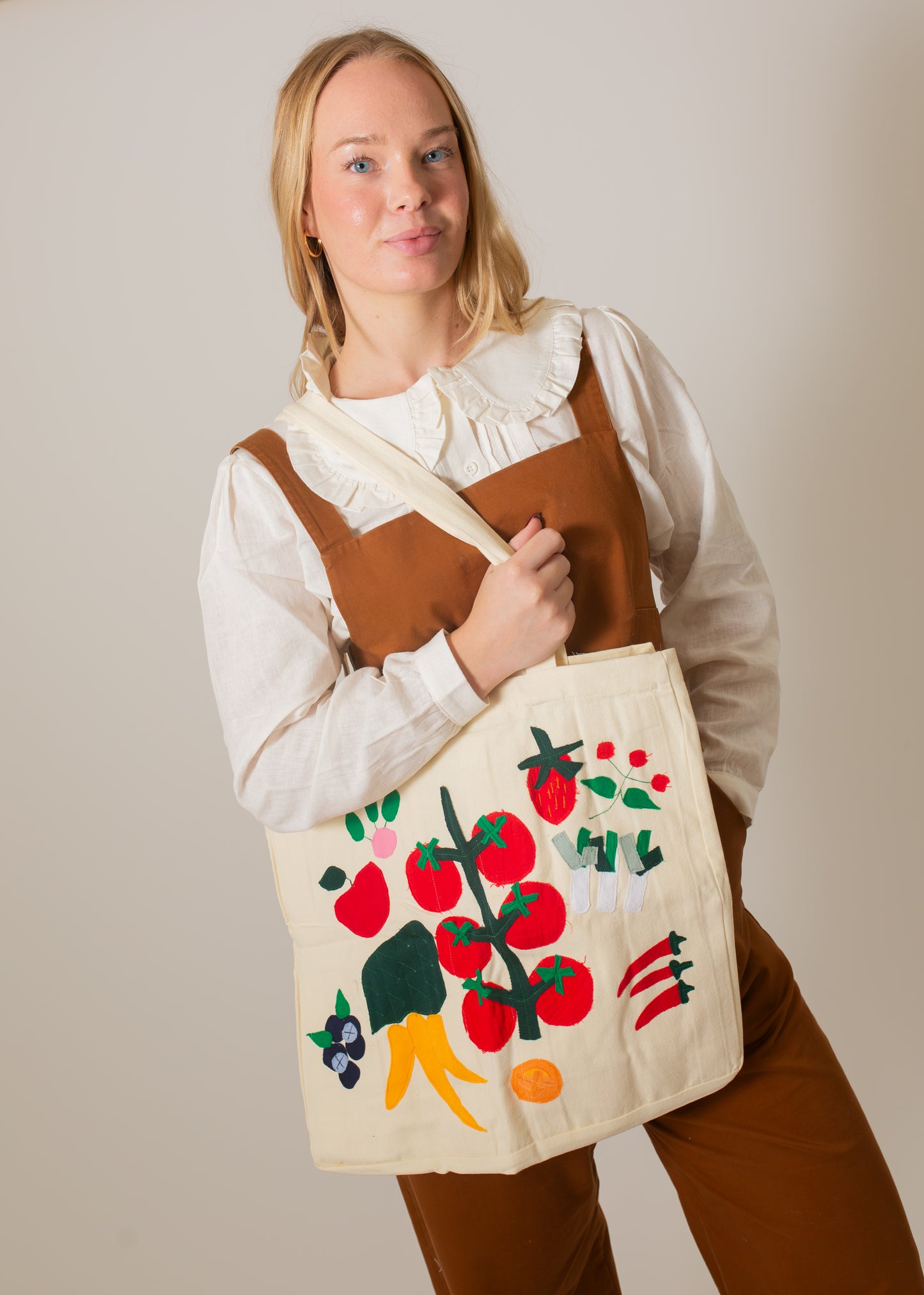 PETAL BLOUSE